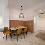 Golden Hour Villa * Νέα Σκιώνη